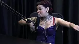 Annie Clementine in Sensual Outdoor Interview