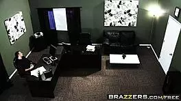 Jenna Presley And Jessica Jaymes Engage In Hardcore Assfucking At Office