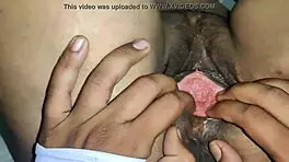 Teen Indian girlfriend fucks in Mumbai hotel room