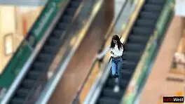 Teen pees in jeans at the shopping mall