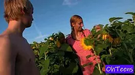 嘿，你看过Kitty和Mark户外猛干吗？