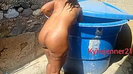 Hey, caught my big-ass stepdaughter bathing, wanna bang that beauty?