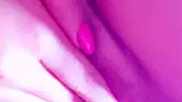 Watch this teen's shaved pussy get a big cock cumshot?