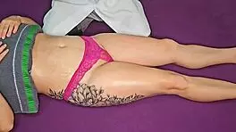 别让你的老婆去见男按摩师，她会在按摩床上出轨