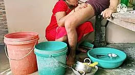 Desi moms fucking neighbor boys with big asses