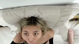 嘿，我给印尼老婆买了内衣，她会吞我的精液吗？