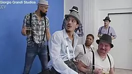 anna de ville takes 6on1 extreme deepthroat gangbang