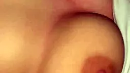 紧致湿润少女18+18+小穴准备行动