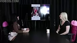 Sua Posição Preferida No Sexo É De 4 E Disse Quem Daria Match No Jogo Do Tinder Vivian Lola Sheer Red