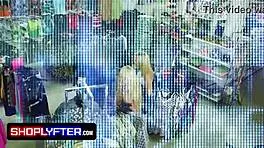 Late Night Chat Turns Into Wild Doggystyle Fucking With Blonde Stepsister