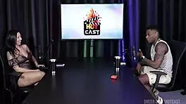 Will Mastro massages Vitoria Beatriz in lingerie group on Hot Cast part 4