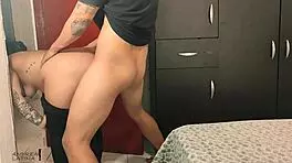 Guess what? Unfaithful mature secretly banging a virgin boy in homemade clip! 😜