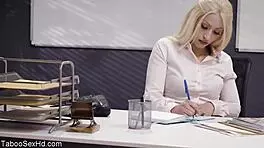 Hey, you long-legged brunette, banging your boss like that?