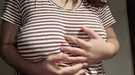 I’m obsessed with hot Indian milf teasing big boobs