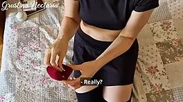 GAVE PRESENT TO GF, SHE GAVE ME BLOWJOB