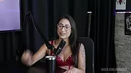 Luciana Picchi submits in outdoor bora cast with Bruna Carlos!