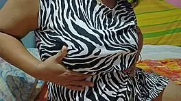 Yo, Indian desi girl Priya gets naughty with her boyfriend in bed