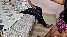 学生妹因为作业没完成被导师用力操