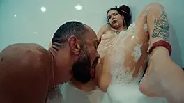 foda na banheira com a gata safada de dreads