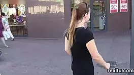 购物中心勾引绝美捷克18岁少女POV硬钻