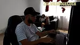 继女你想要我大鸡巴插进你小穴？