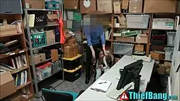 Shoplifting Teen Fucks Security Guard to Avoid Jail!