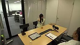 哥伦比亚后妈在客厅给继子惊喜口交