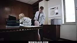 want to freeuse momslave?