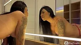 Driii Cordeiro massages her pussy and gets a cumshot in her mouth 😍