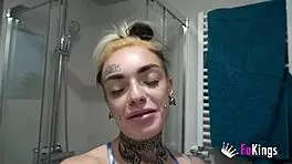 Lady Medusa seduces her tutor with her tattooed body, who can resist?