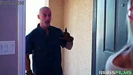 Huge Boobs Gamer Girl Fucks Repairman with Tight Pussy