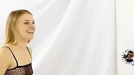 s2e12 harley rose gives sloppy blowjob after volleyball