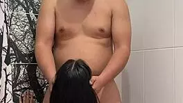 I had a greaat fuck in the shower, endin with cum in her mouf.