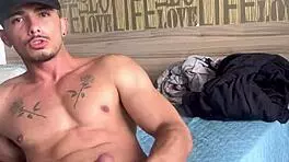 Tattooed bodybuilder teen 18+ masturbates solo in sensual session