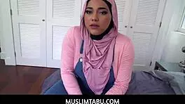 julz gotti shows nicky rebel how to fuck in pov 😈