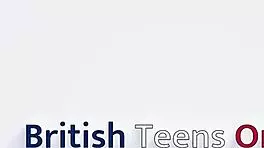 调皮大学生衣服撕裂被打屁股到高潮