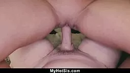 继兄用激情扩张妹妹的小逼，在Myhotsis平台上