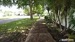 Bangbros - Violet Starr享受骑大鸡巴嬉戏