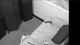 金发宝贝在电话上自摸然后吸大鸡巴