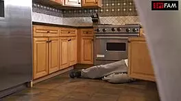 Slutty Stepdaughter Sucks Stuck Stepdad's Big Cock