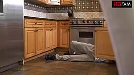 Slutty Stepdaughter Sucks Stuck Stepdad's Big Cock