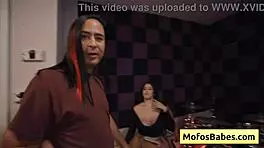 Natural Busty Teen Brunette Nia Bleu Enjoys Cumshot On Pretty Face