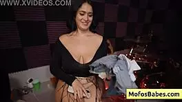 Natural Busty Teen Brunette Nia Bleu Enjoys Cumshot On Pretty Face