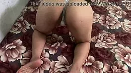 I can't stop watching this nice college girl during her ass workout routine.