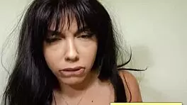 teen brunette gets her juicy cunt and ass licked 😏