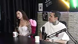 she realized making money from sex got her dick praised 😏