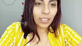 porn actresses celebrate valentines day early and have delicious lesbian sex