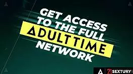 uhh, shalina devine's pussy so sweet, zazie skymm couldn't wait!