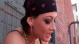 Samira Sucks Pole Before Fucking!