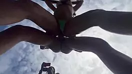 o vídeo perdido de vários jovens fazendo orgia no meio do mato